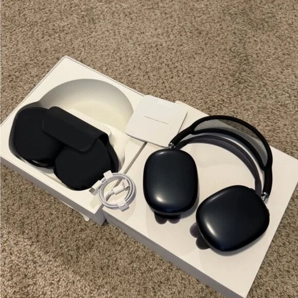 Apple 🖤🎧AirPods Max🎧🖤(Latest) USB-C ANC Over-Ear Noise Canceling Headphone